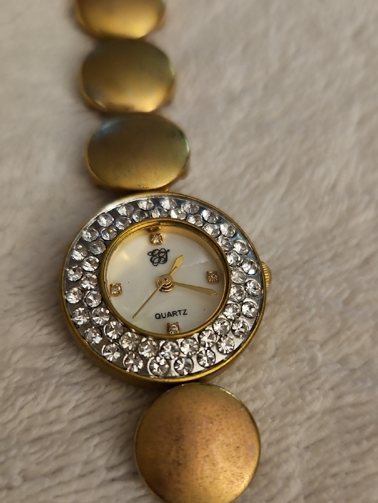 Vtg ELIZABETH TAYLOR Crytal Matte Brass Circle Analog Watch main image 4